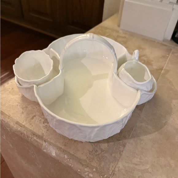 Wedgewood Countryware Strawberry Basket with Open Creamer & Sugar